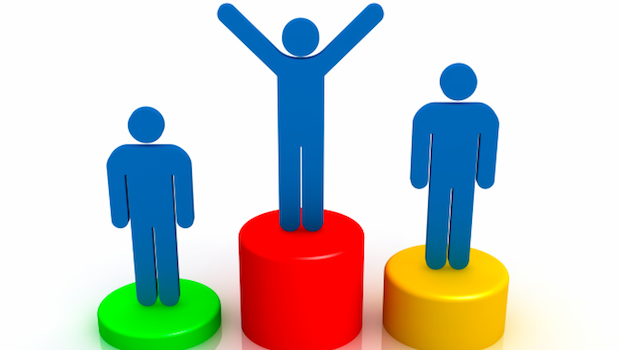 بیمه معلم روی سکوی سوم رضایتمندی مشتری ایستاد رتبه سوم بیمه معلم در رضایت مشتریان